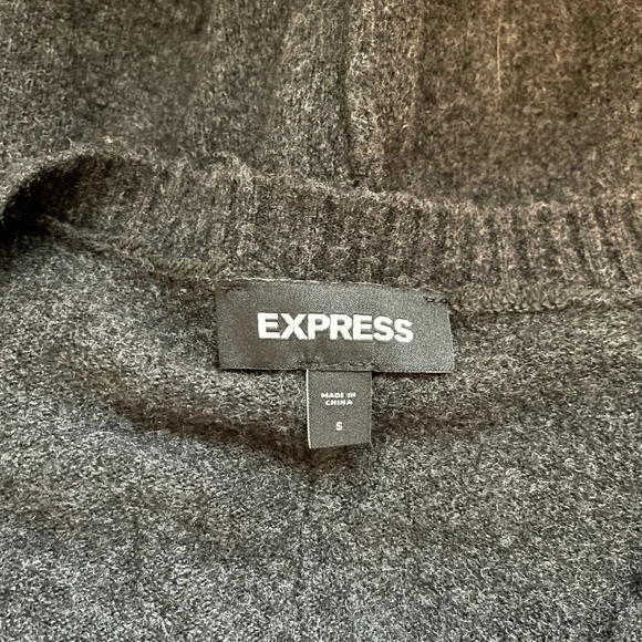 Express Dark Gray V-neck Oversized Plush Pullover Tunic Sweater Small Women’s - Picture 8 of 10
